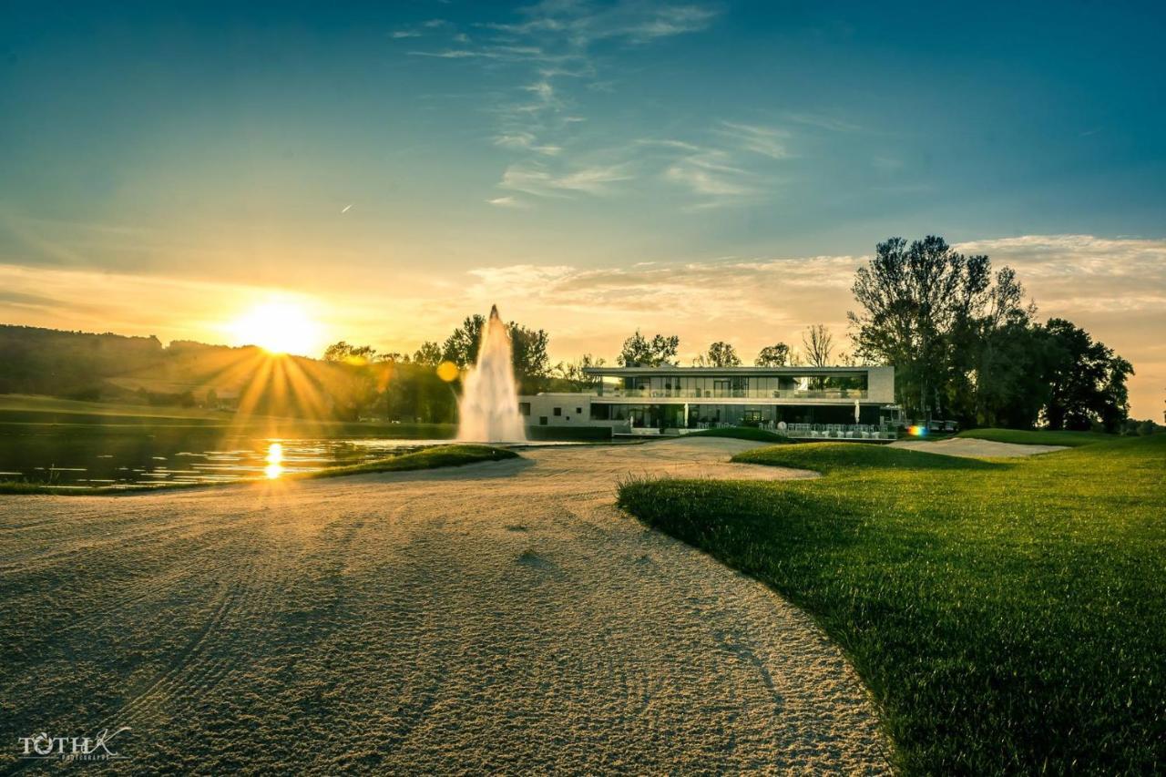 Zala Springs Golf Resort Залачань Экстерьер фото