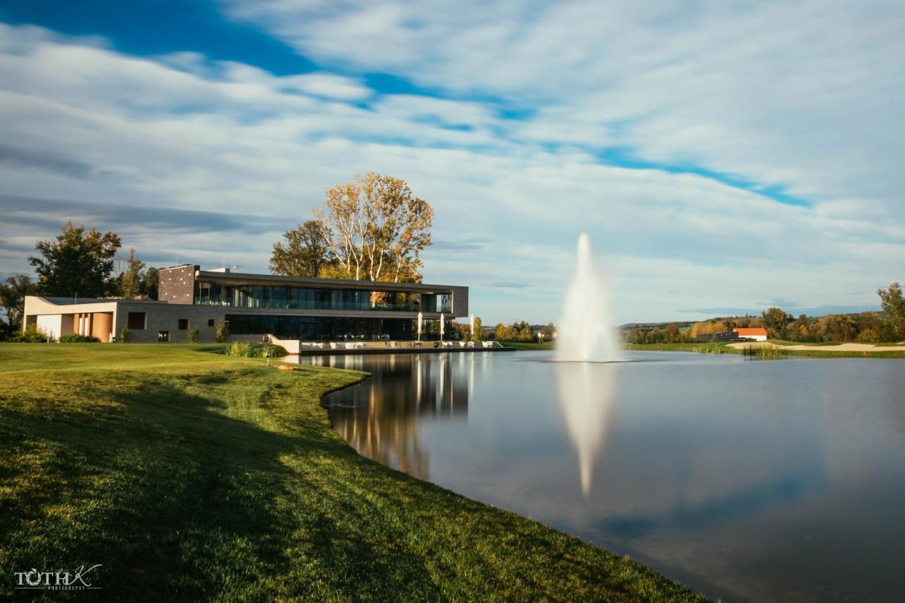Zala Springs Golf Resort Залачань Экстерьер фото